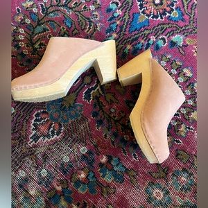 Bryr Clogs, like new.